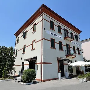 *** Hotel Autoespresso Venice - Atika & Atif Italy